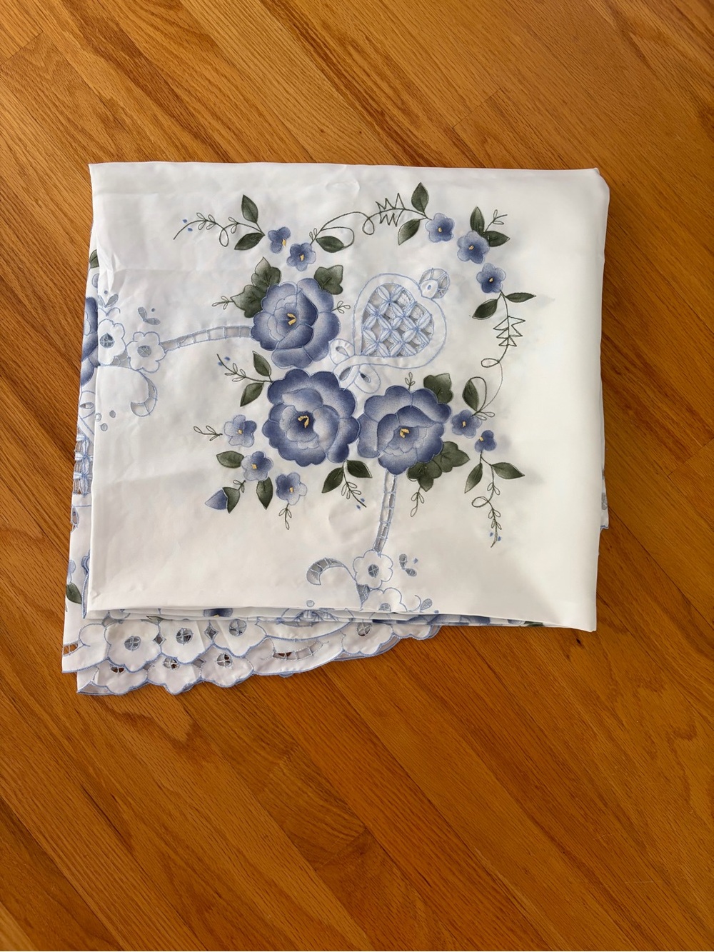 Blue Floral Embroidered Round Tablecloth - Unbranded, 68" diameter - Picture 7 of 13